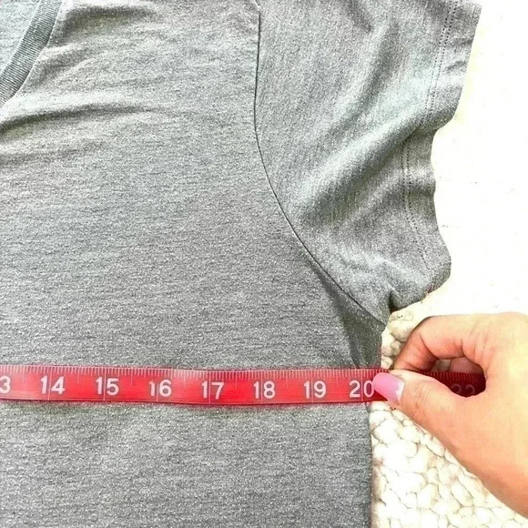 The North Face Gray Cotton Blend V-Neck Cap Sleeve “YOSEMITE” Tee Size XL - Picture 15 of 15